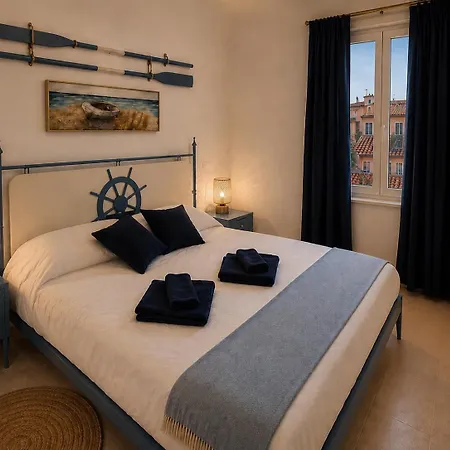 Centro Storico - Palazzo Manara - Note Di Blu 아파트