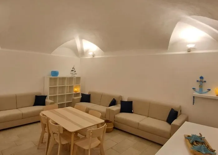 Centro Storico - Palazzo Manara - Note Di Blu * Σαν Ρέμο